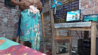 कुंवारी लड़की की चुदाई